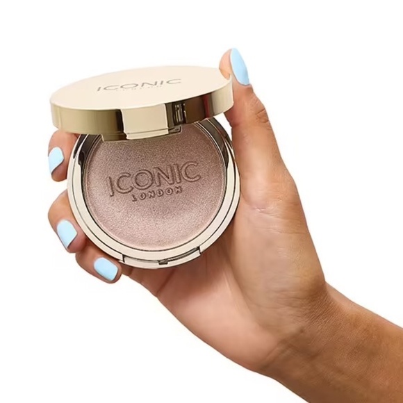 ICONIC London Other - ICONIC LONDON Lit & Luminous Baked Highlighter in Universal NEW NEVER OPENED